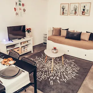 Magnifique Studio Centre Ville - Spacieux Climatisation Calme Rare Pas De Parking Privé Stationnement Gratuit Dans La Rue Appartement Toulon